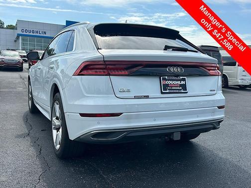 2023 Audi Q8 55 Premium Plus