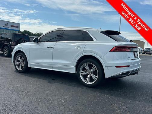 2023 Audi Q8 55 Premium Plus