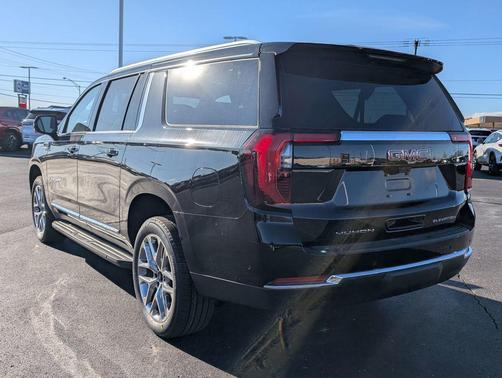 2026 GMC Yukon XL 4WD Elevation