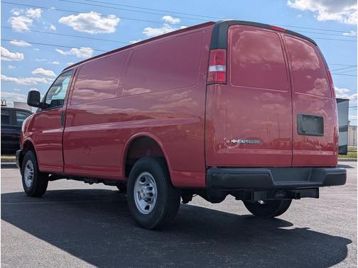 2025 Chevrolet Express 2500 RWD 2500 Regular Wheelbase WT