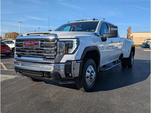 2026 GMC Sierra 3500 SLE