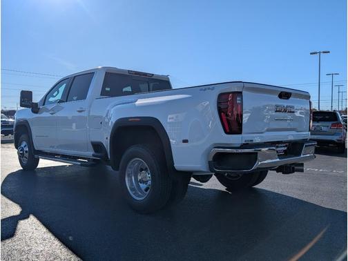 2026 GMC Sierra 3500 SLE