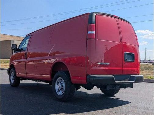 2025 Chevrolet Express 2500 RWD 2500 Regular Wheelbase WT