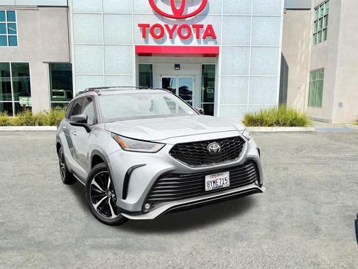 2021 Toyota Highlander XSE