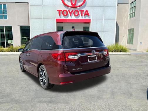 2019 Honda Odyssey Elite