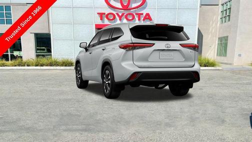 2026 Toyota Highlander Hybrid XLE