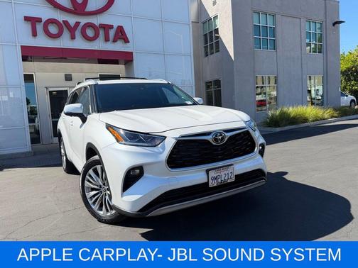 2024 Toyota Highlander Platinum