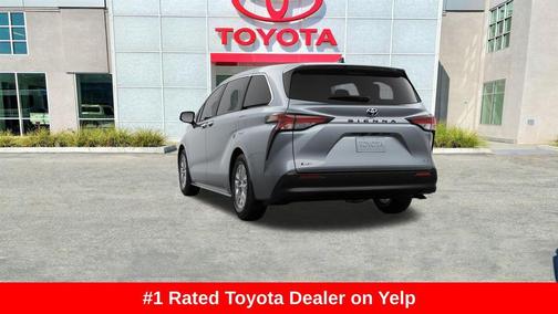 2025 Toyota Sienna XLE