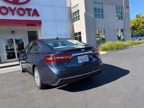 2017 Toyota Avalon Hybrid Limited