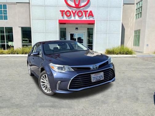 2017 Toyota Avalon Hybrid Limited