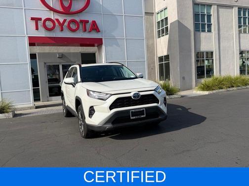 2022 Toyota RAV4 Hybrid XLE Premium