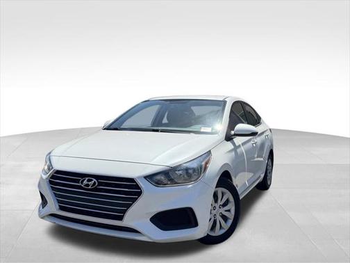 2020 Hyundai Accent SE