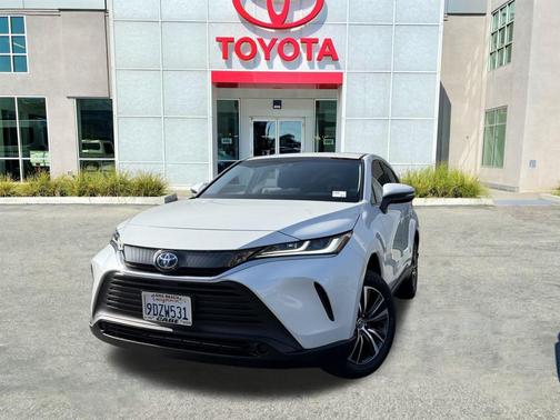 2023 Toyota Venza LE