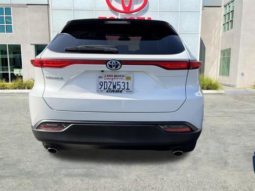 2023 Toyota Venza LE