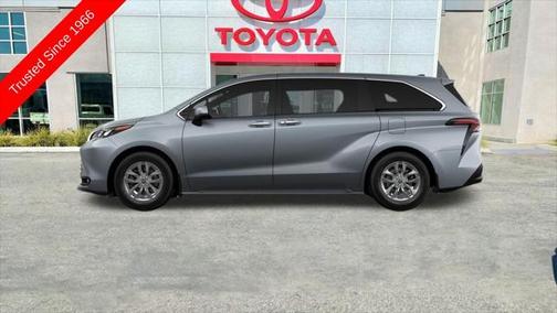 2025 Toyota Sienna XLE 7 Passenger