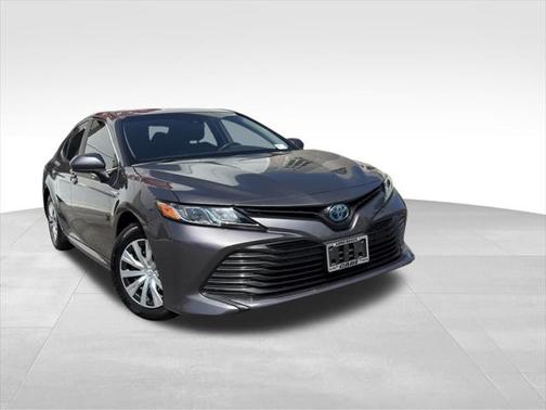 2018 Toyota Camry Hybrid LE