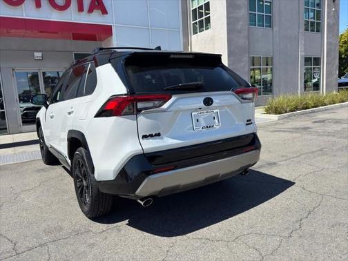2024 Toyota RAV4 Hybrid SE