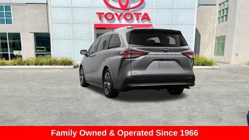 2026 Toyota Sienna Platinum