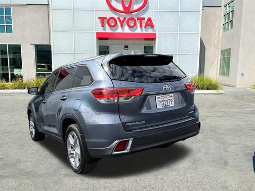 2017 Toyota Highlander Limited