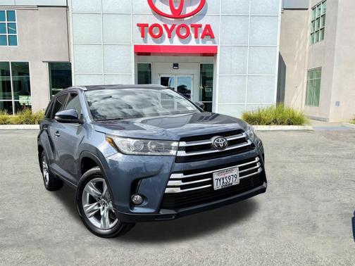 2017 Toyota Highlander Limited