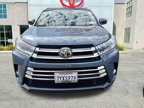 2017 Toyota Highlander Limited