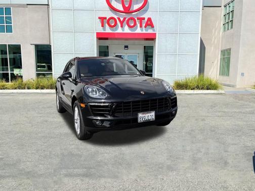 2018 Porsche Macan S