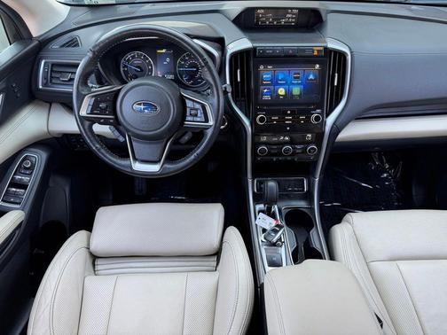 Crystal White Pearl 2022 Subaru Ascent Limited 7-Passenger