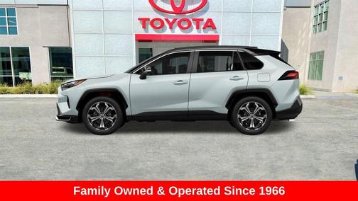 2025 Toyota RAV4 Hybrid SE