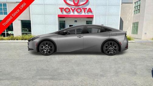 2025 Toyota Prius XLE