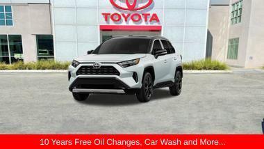 2025 Toyota RAV4 Hybrid SE