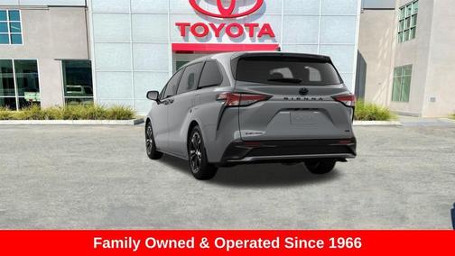 2025 Toyota Sienna XSE 7 Passenger