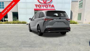 2025 Toyota Sienna XSE 7 Passenger