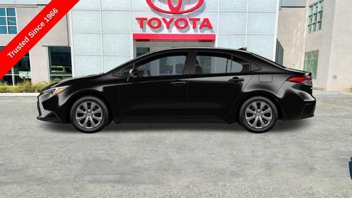 2025 Toyota Corolla Hybrid LE