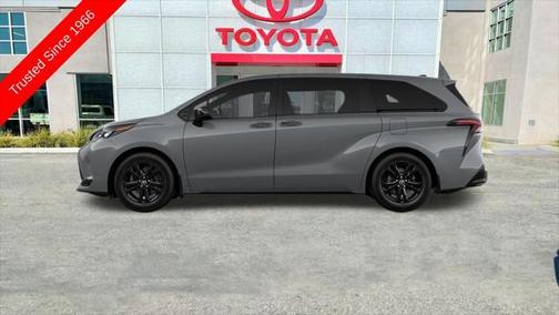 2025 Toyota Sienna XSE 7 Passenger