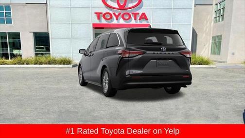 2025 Toyota Sienna XLE 7 Passenger