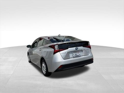 2021 Toyota Prius LE