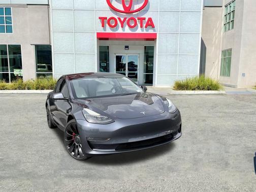 2023 Tesla Model 3 Performance