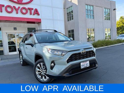 2021 Toyota RAV4 XLE Premium