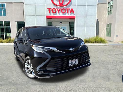 2024 Toyota Sienna Limited