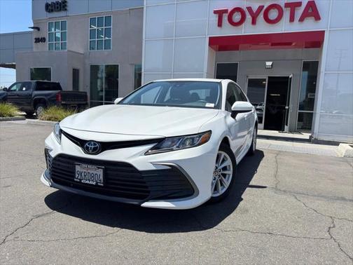 2024 Toyota Camry LE