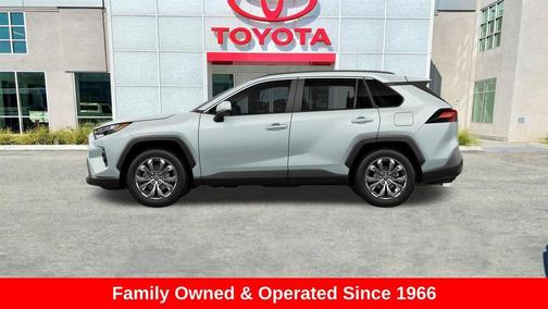 2025 Toyota RAV4 Hybrid XLE Premium