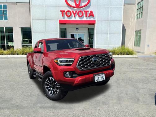 2022 Toyota Tacoma TRD Sport