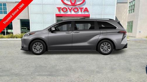 2026 Toyota Sienna XLE