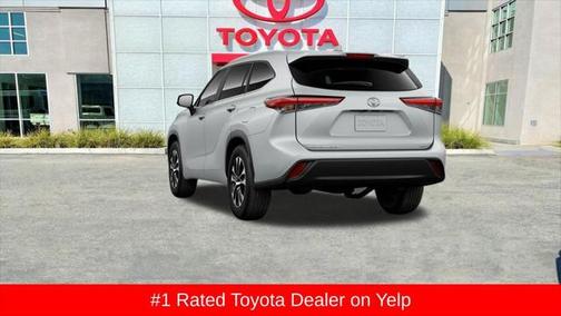 2025 Toyota Highlander XLE