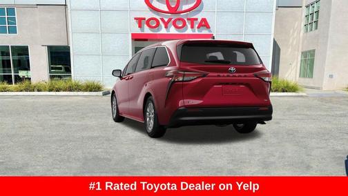 2025 Toyota Sienna XLE