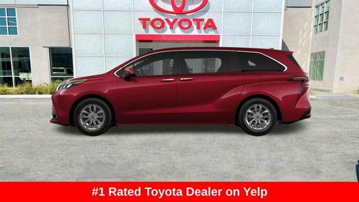 2025 Toyota Sienna XLE