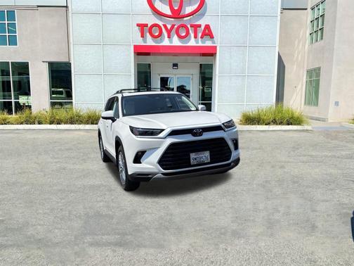 2024 Toyota Grand Highlander Platinum