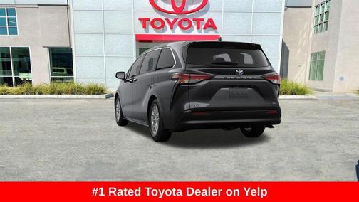 2025 Toyota Sienna XLE