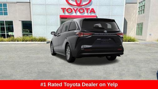 2025 Toyota Sienna XLE
