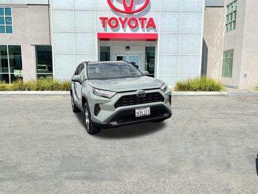 2023 Toyota RAV4 XLE